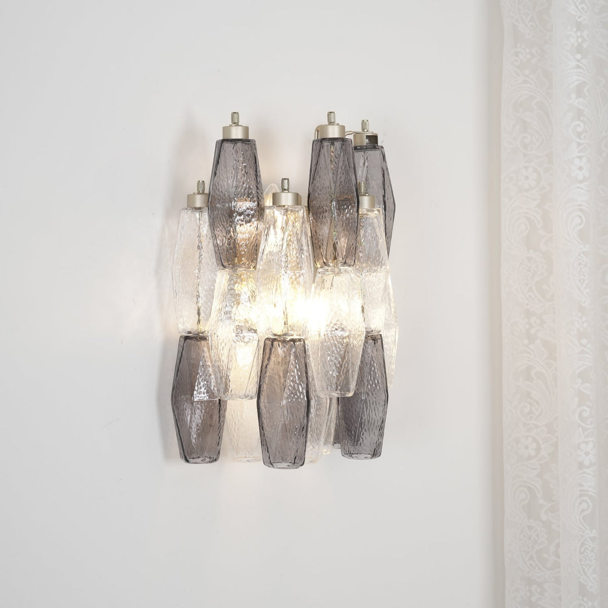 Eiruaria vägglampa rombformat glas i nivåer samtida