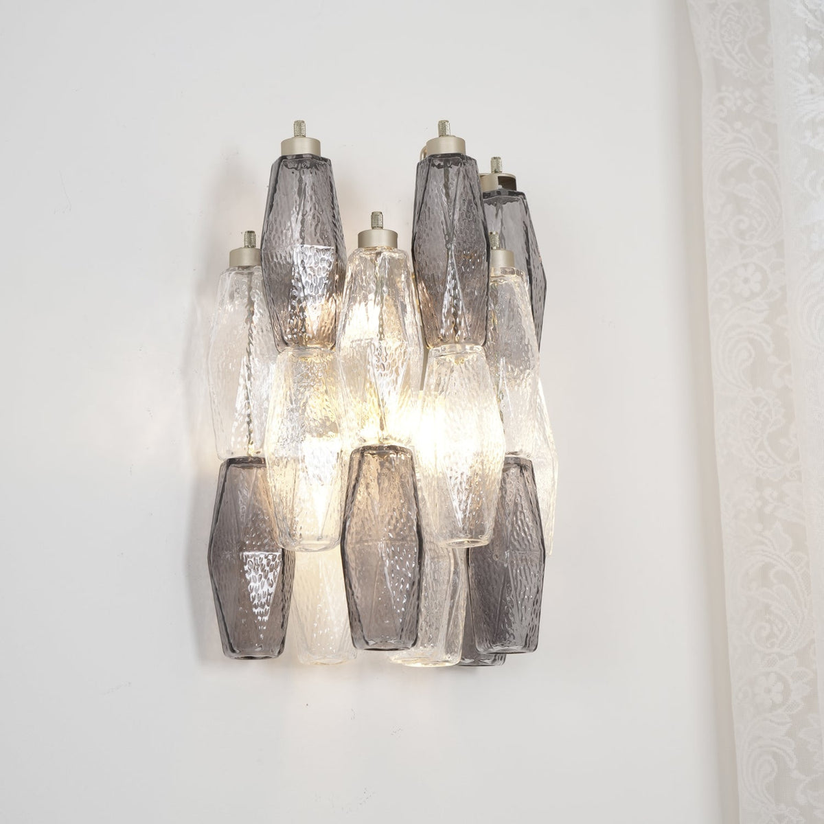 Eiruaria vägglampa rombformat glas i nivåer samtida