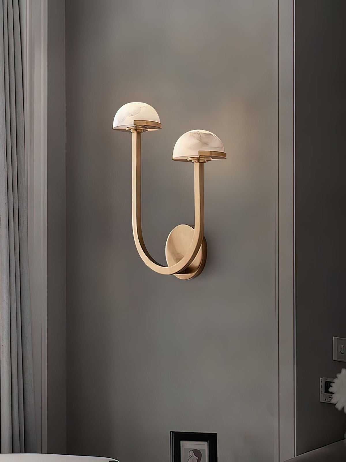 Vitalira dubbel vägglampa i alabaster
