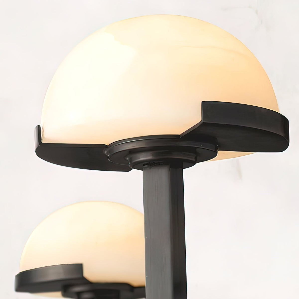 Vitalira dubbel vägglampa i alabaster