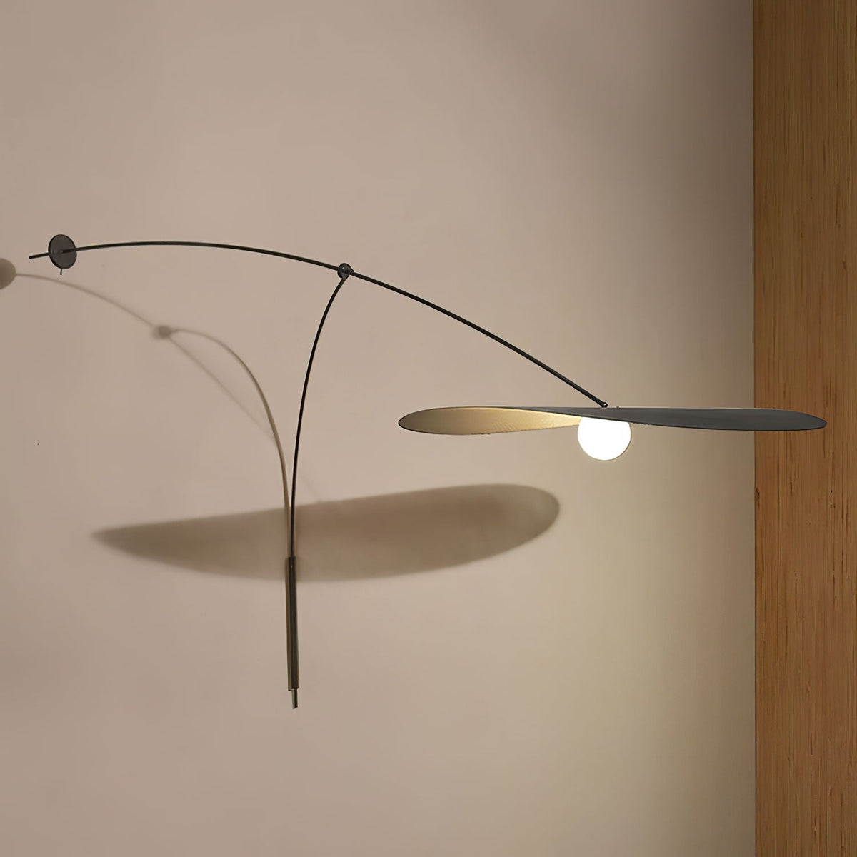 Tirove minimalistisk væglampe i glas