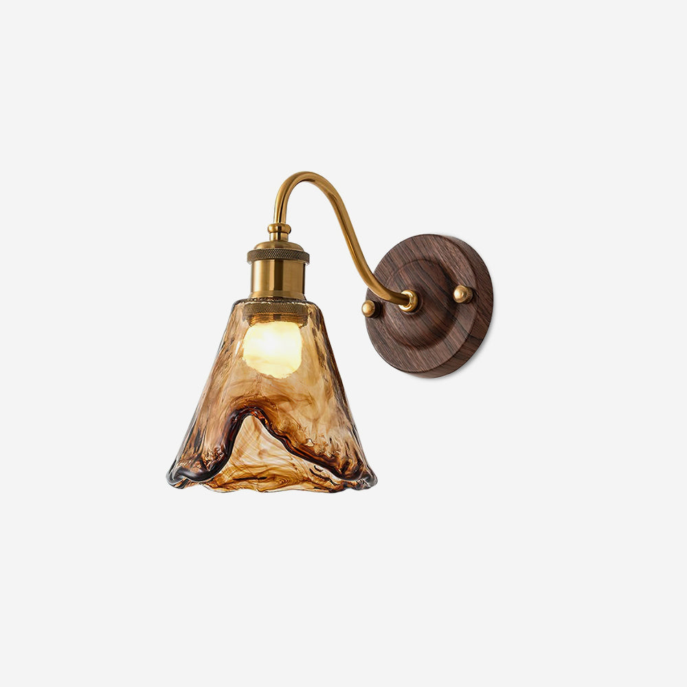 Nalia væglampe med ravfarvet glas, valnød og guld, vintage