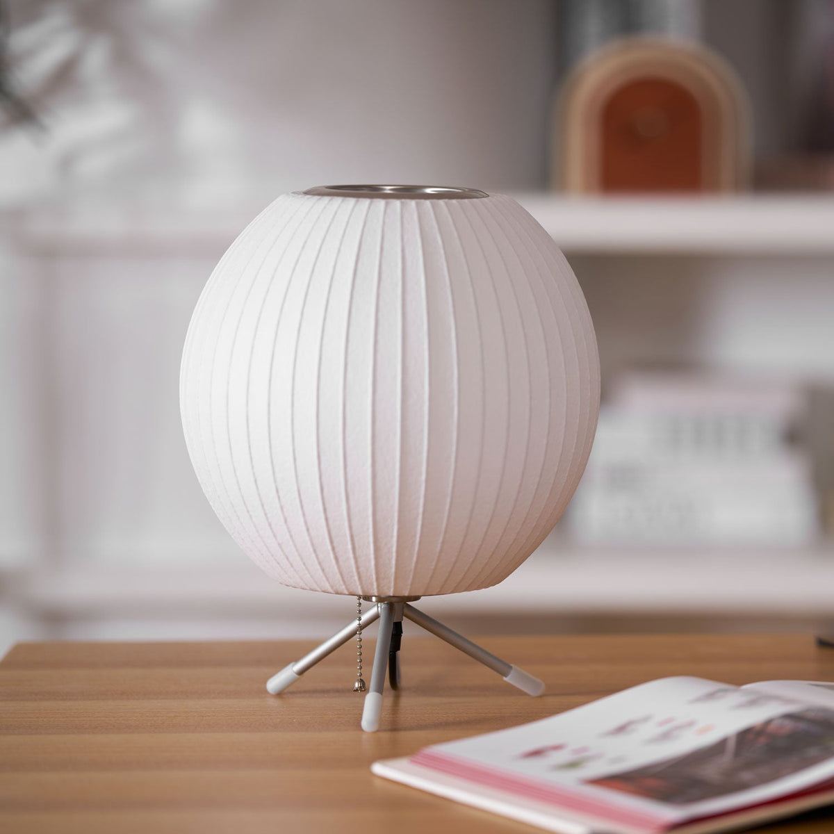 Candeeiro de mesa minimalista Rostix em aço