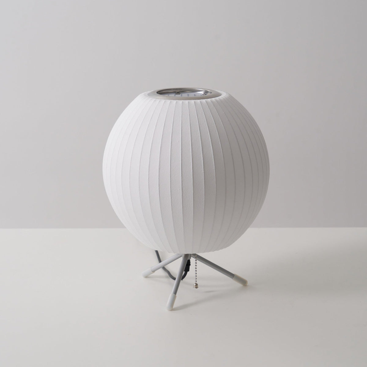 Candeeiro de mesa minimalista Rostix em aço