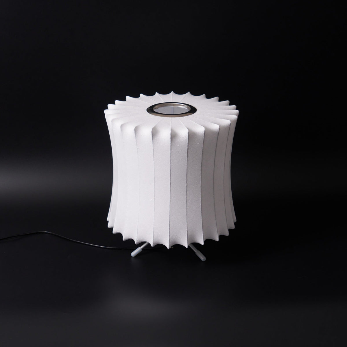 Candeeiro de mesa minimalista Rostix em aço
