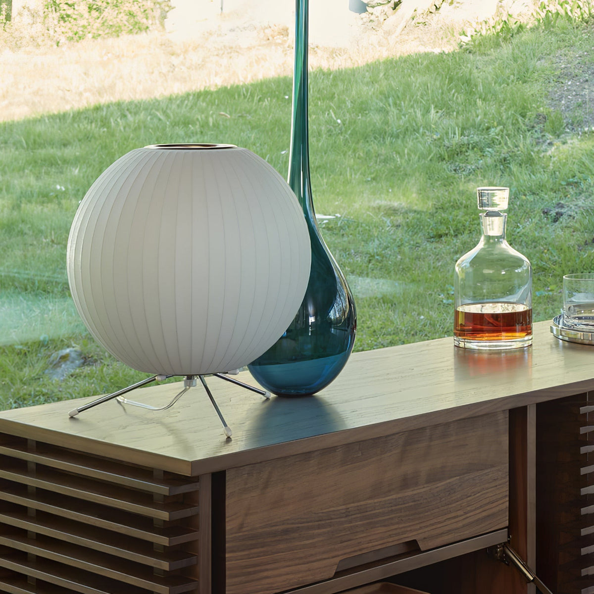 Candeeiro de mesa minimalista Rostix em aço