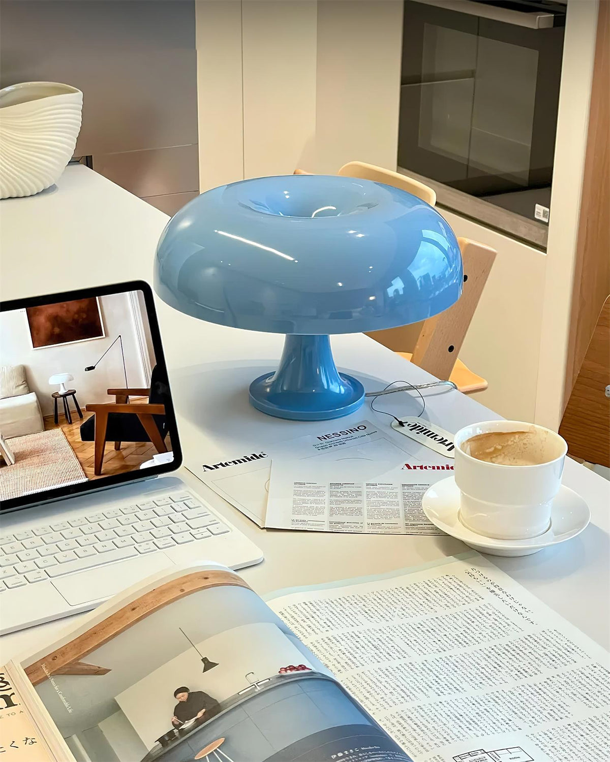 Aveninia Table Lamp