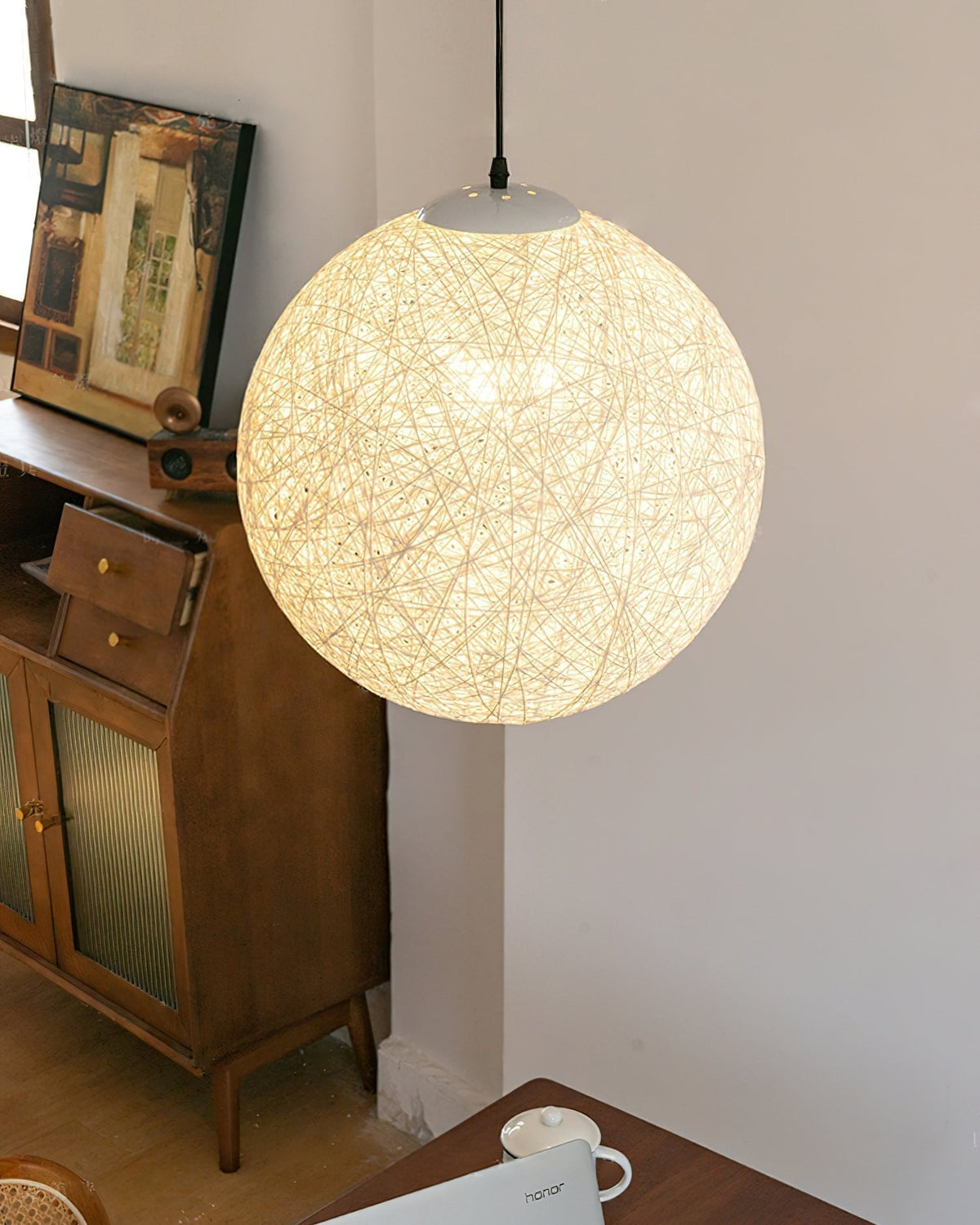 Cashae-moderni minimalistinen palloriippuvalaisin