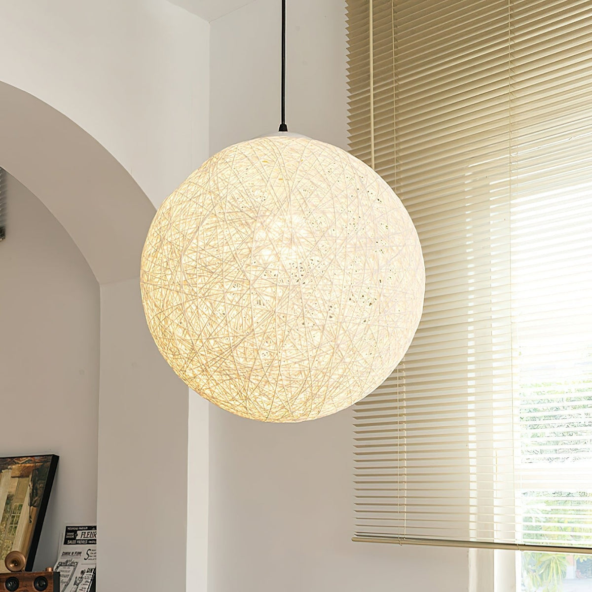 Cashae-moderni minimalistinen palloriippuvalaisin