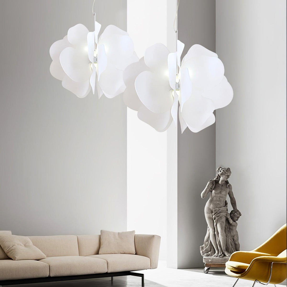 Orelisiella pendellampe i plast med blomstermotiv