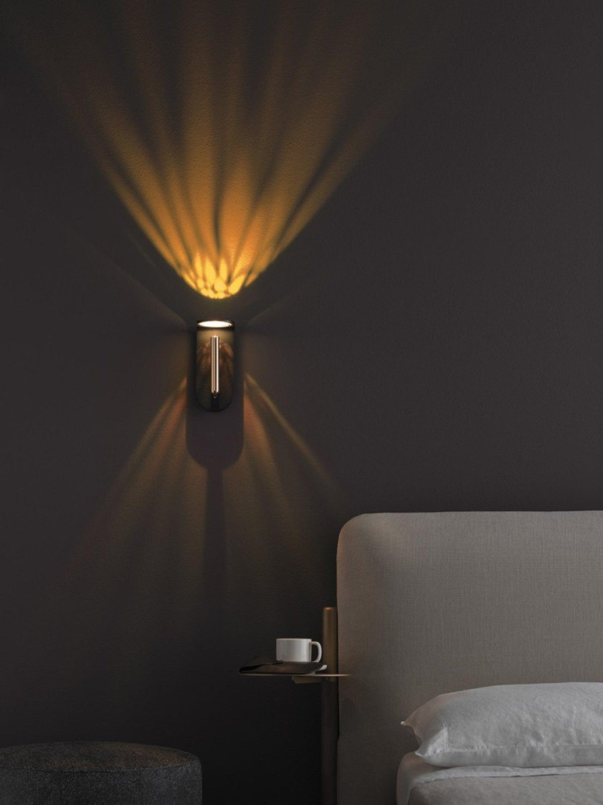Caloaria justerbar LED-væglampe