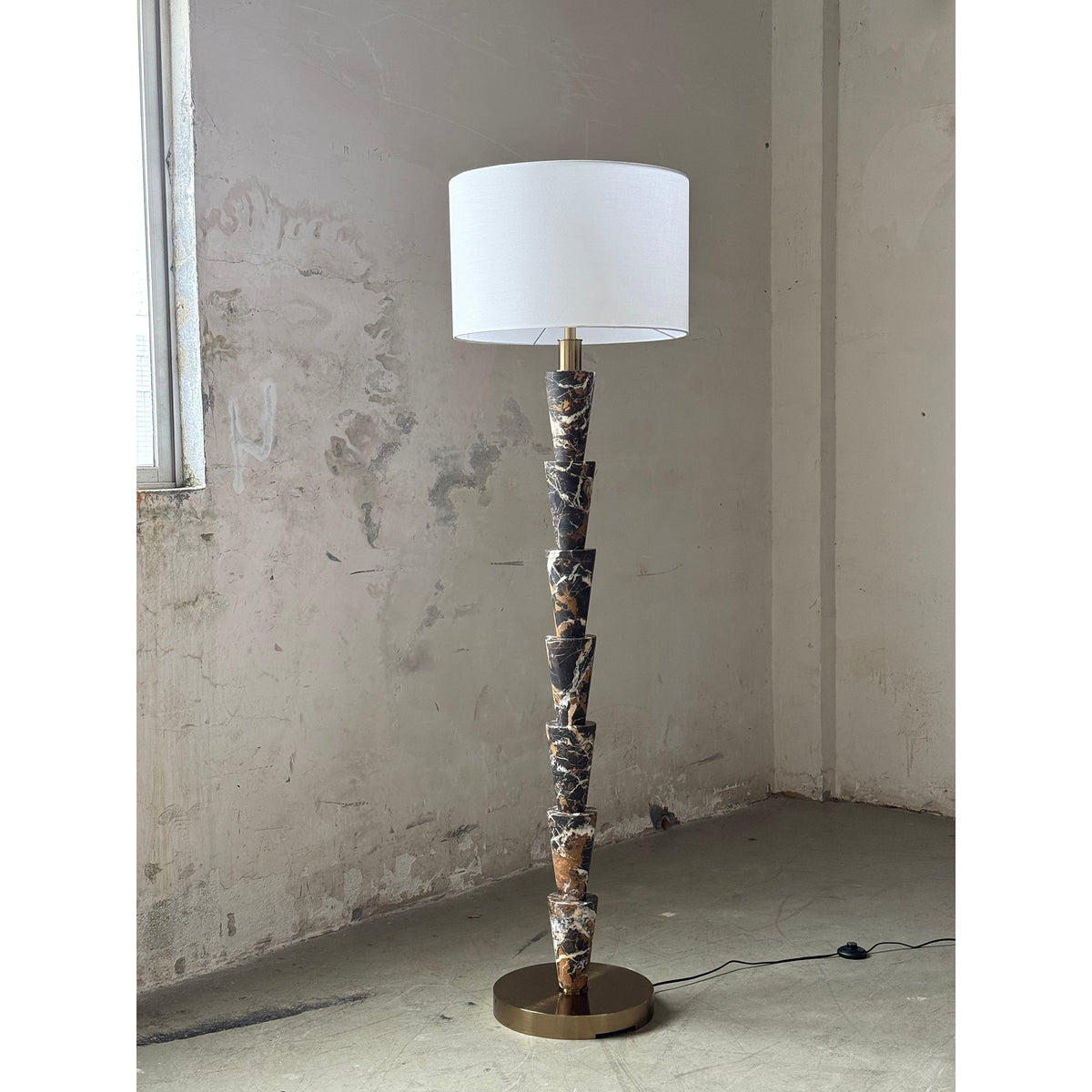 Mirerielle-gulvlampe