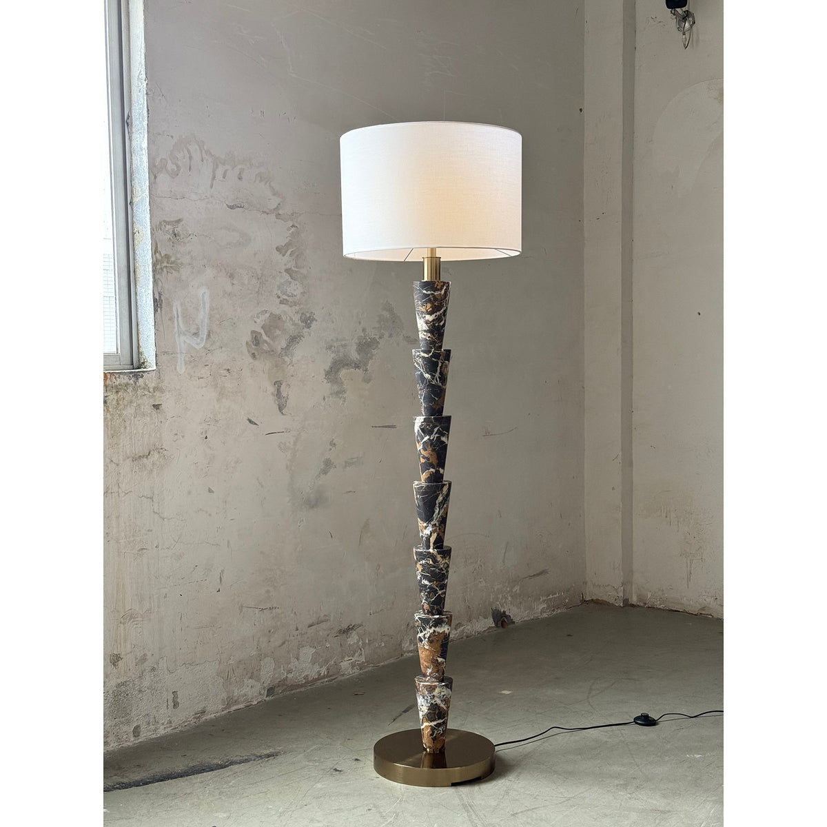 Mirerielle-gulvlampe