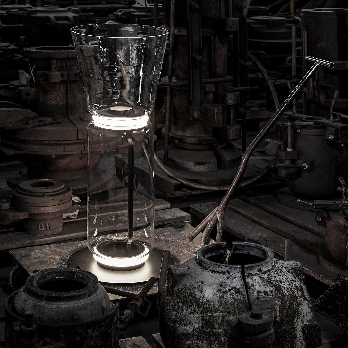 Cyrilys golvlampa i bambu och glas
