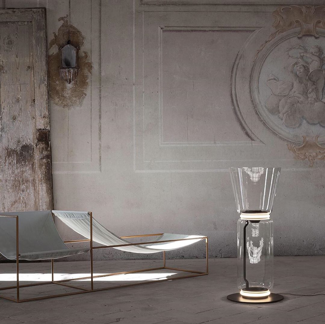 Cyrilys golvlampa i bambu och glas