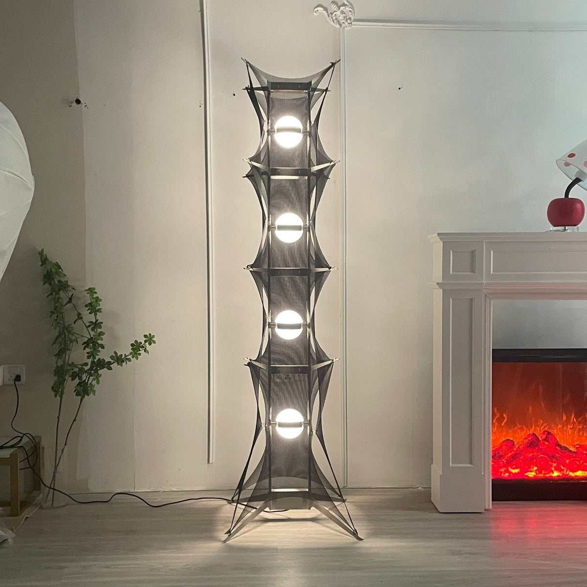 Miroia modern golvlampa
