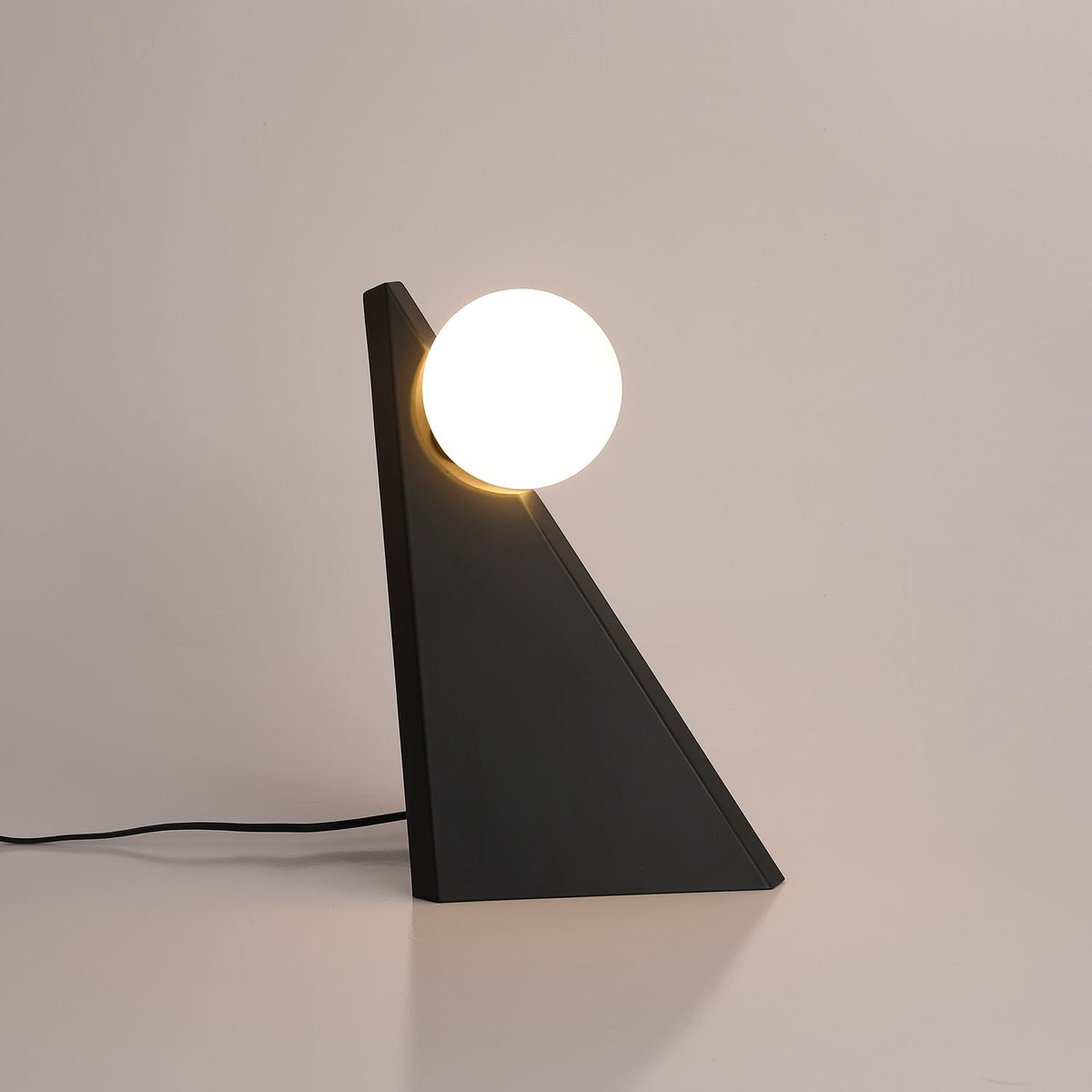Nixie geometrisk bordlampe i glas