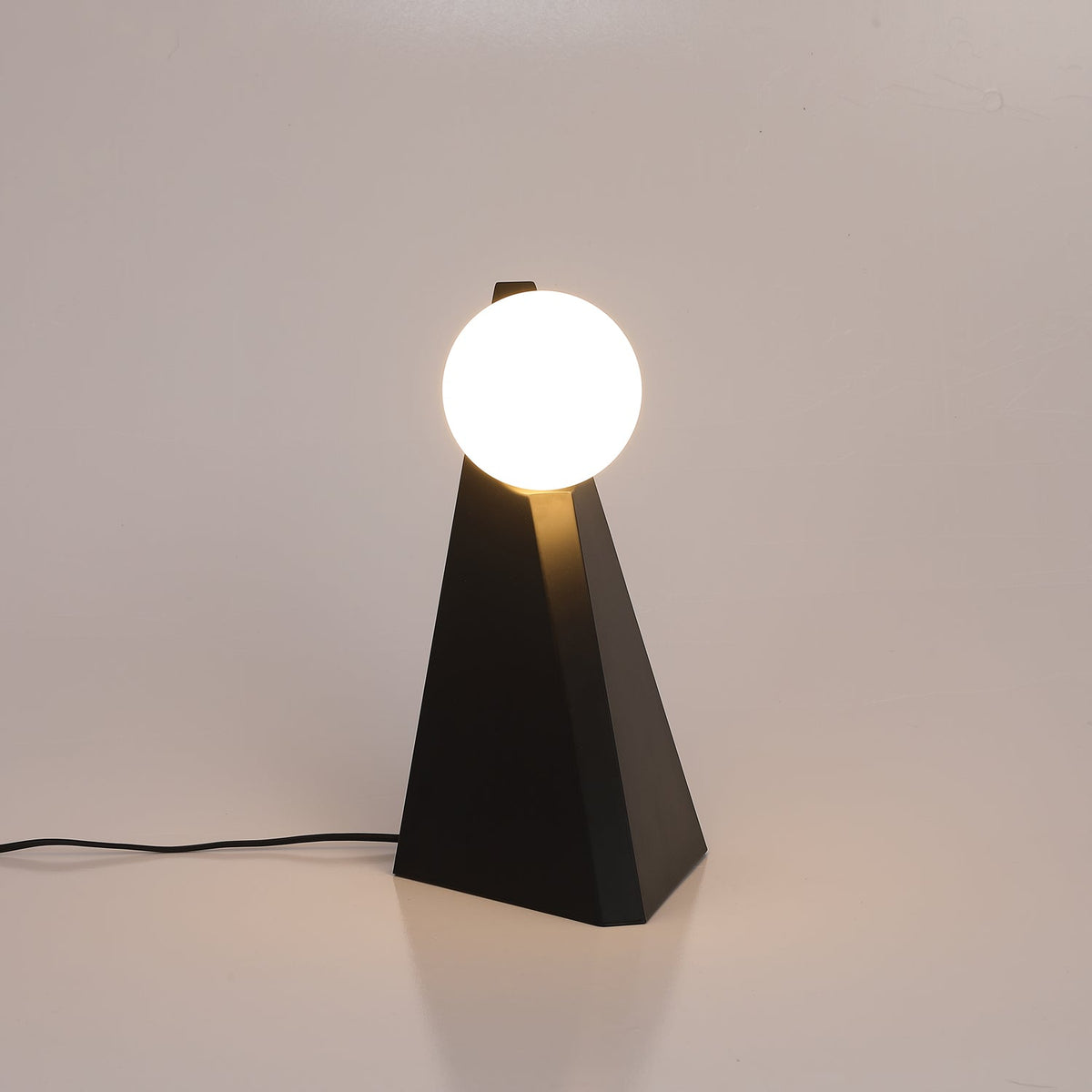 Nixie geometrisk bordlampe i glas