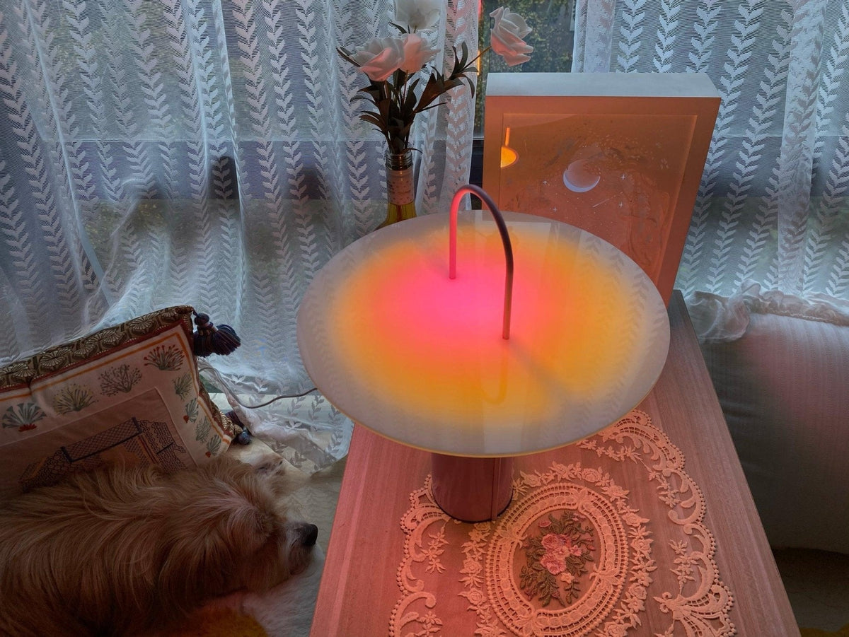 Hattie moderne bordlampe