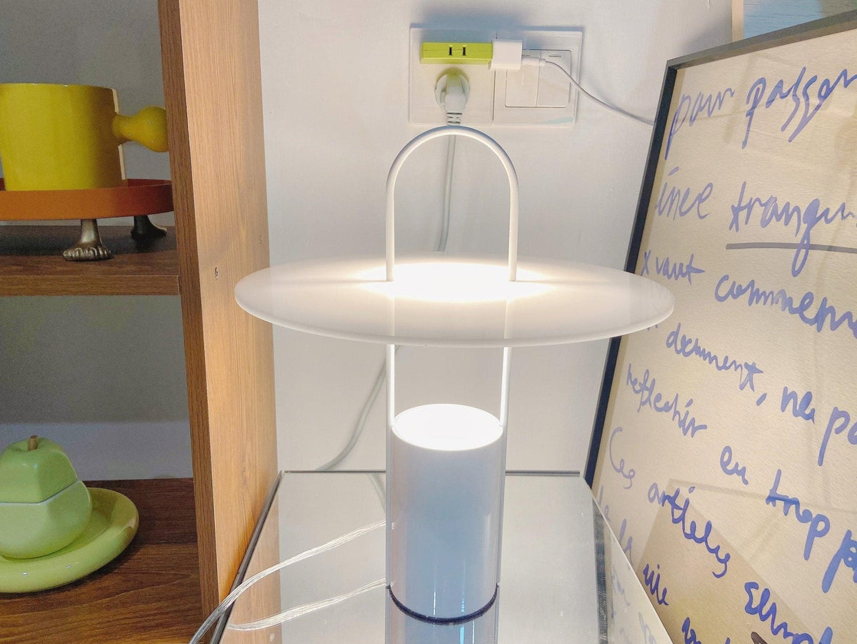 Hattie moderne bordlampe