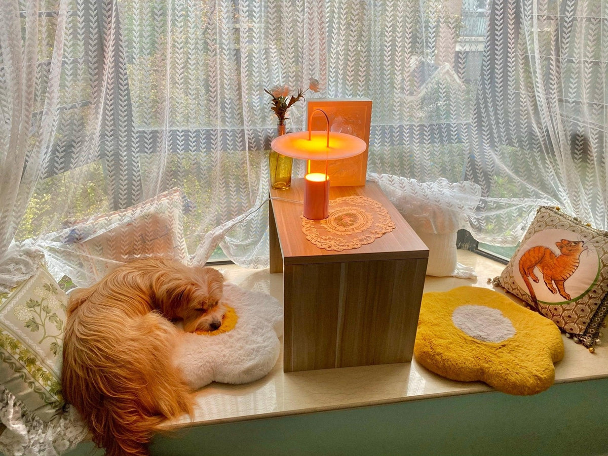 Hattie moderne bordlampe