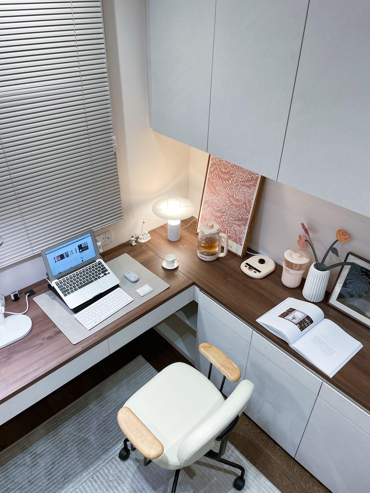 Hattie moderne bordlampe