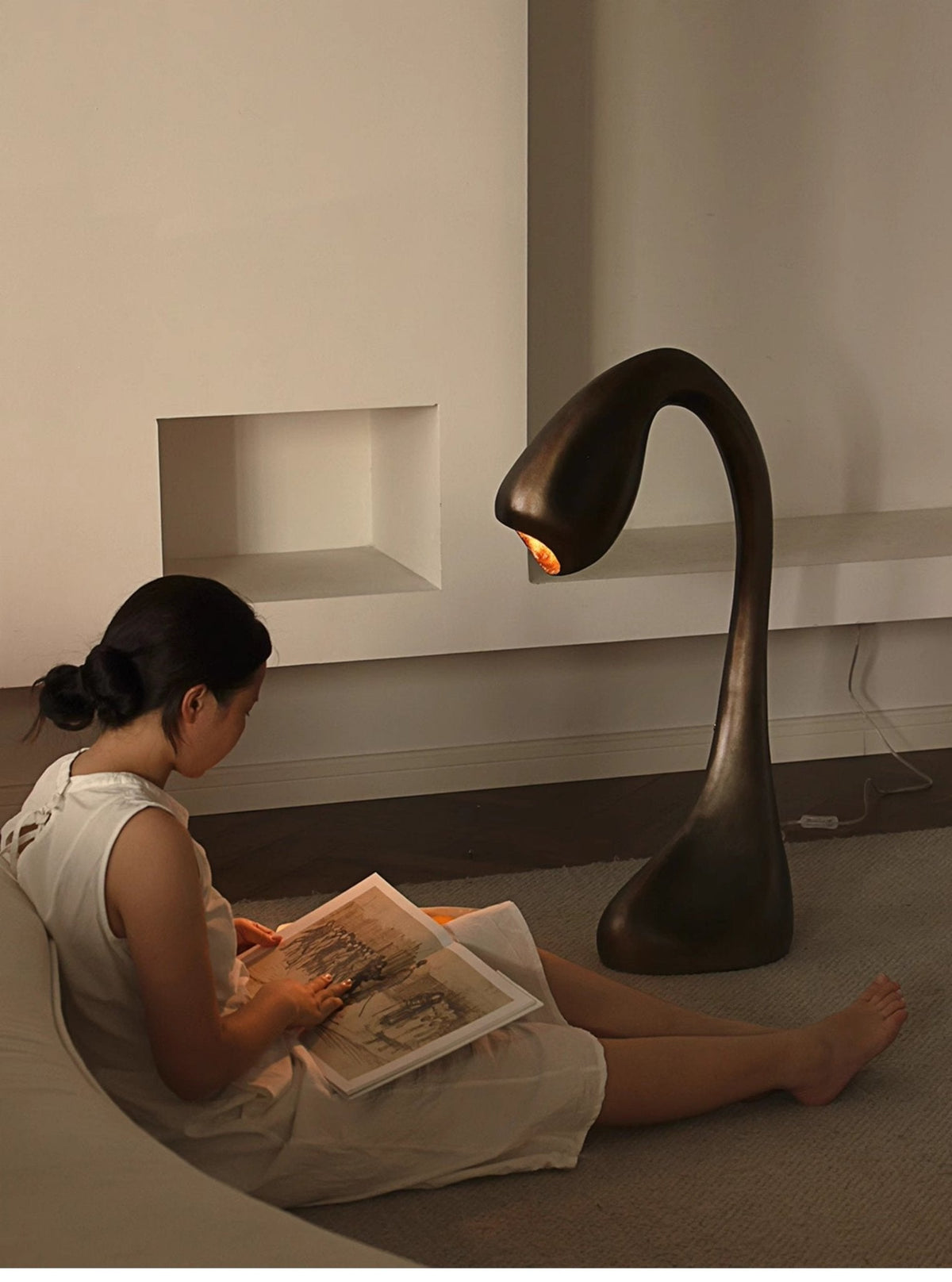 Kyns skulpturelle bordlampe