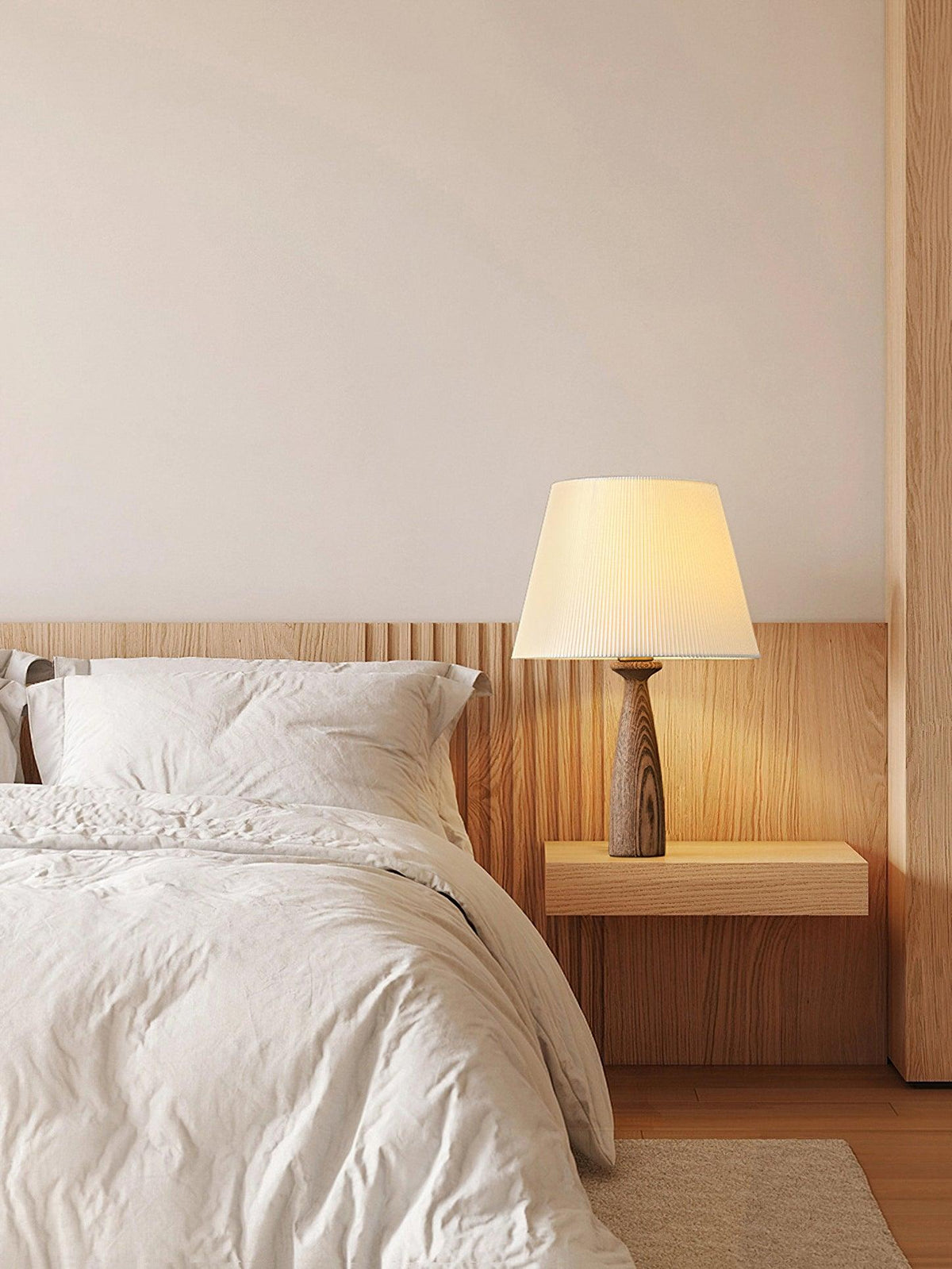 Soma bordlampe Nora i træ
