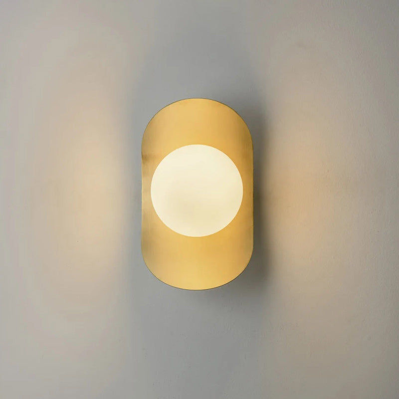 Cirerelia vägglampa