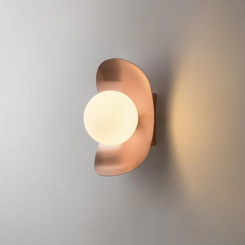 Cirerelia vägglampa