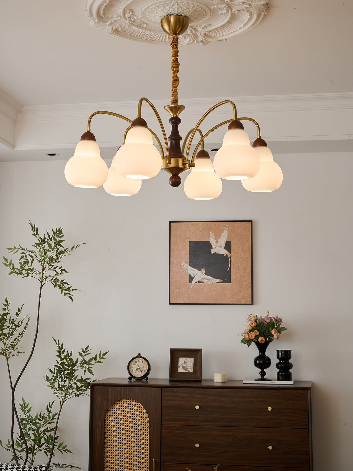 Novelle traditionel elegant vintagekrystallsekrone i træ