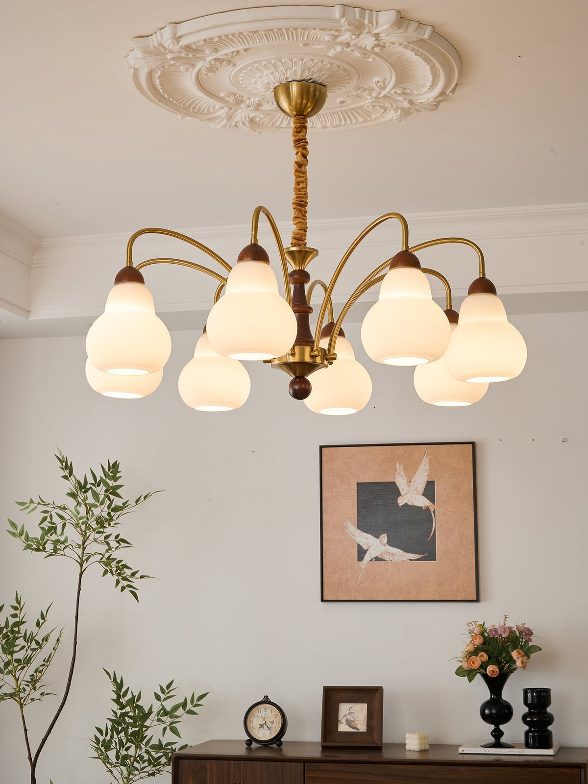 Novelle traditionel elegant vintagekrystallsekrone i træ