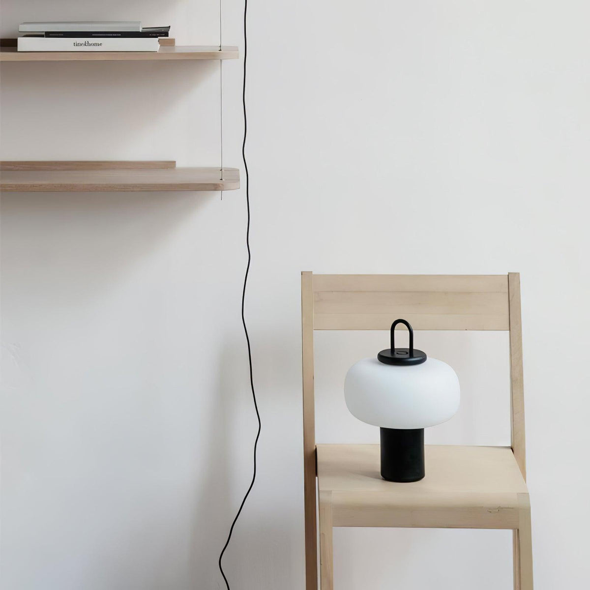 Candeeiro de mesa minimalista Reveny