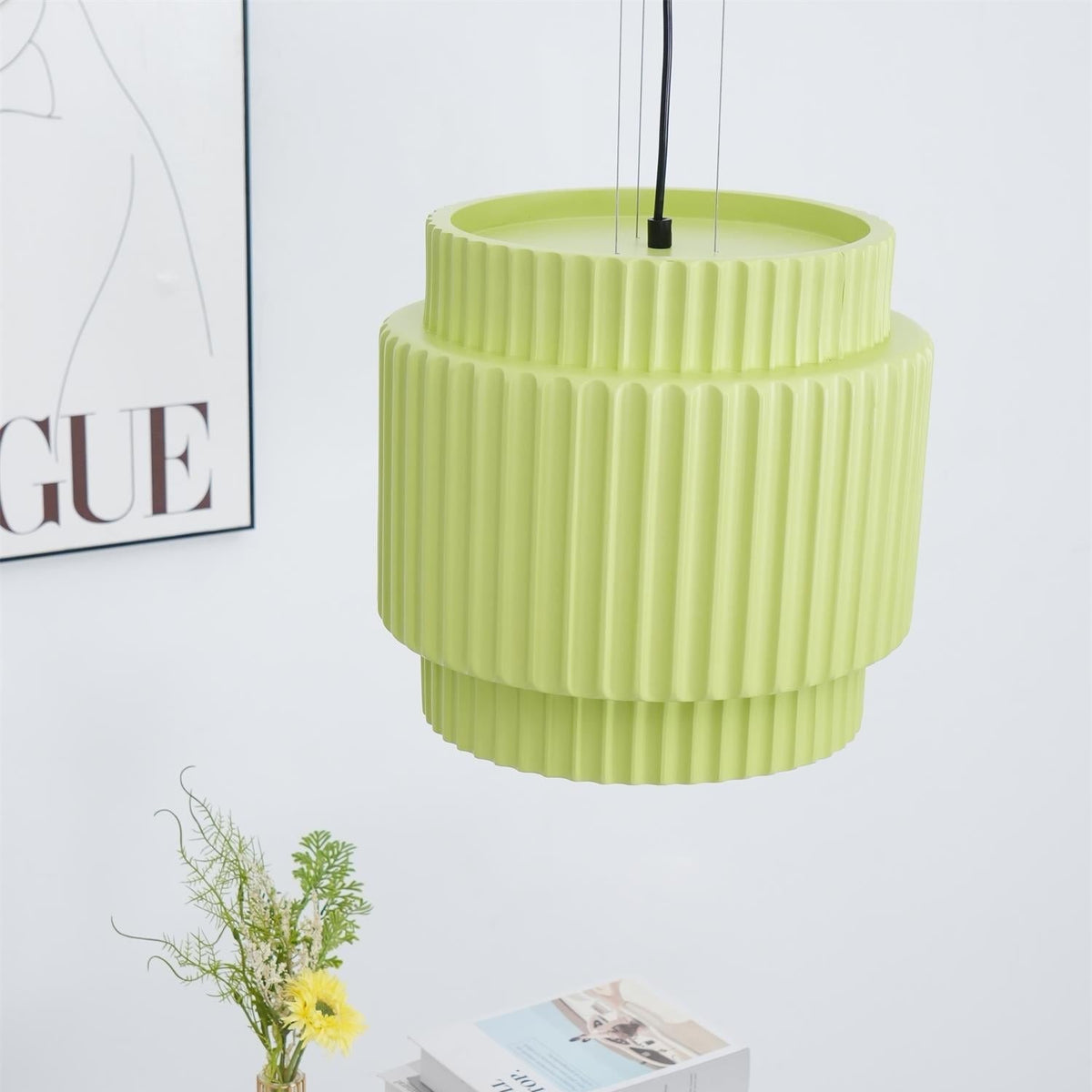 Terioriella pendel-lampe med ribbet skærm