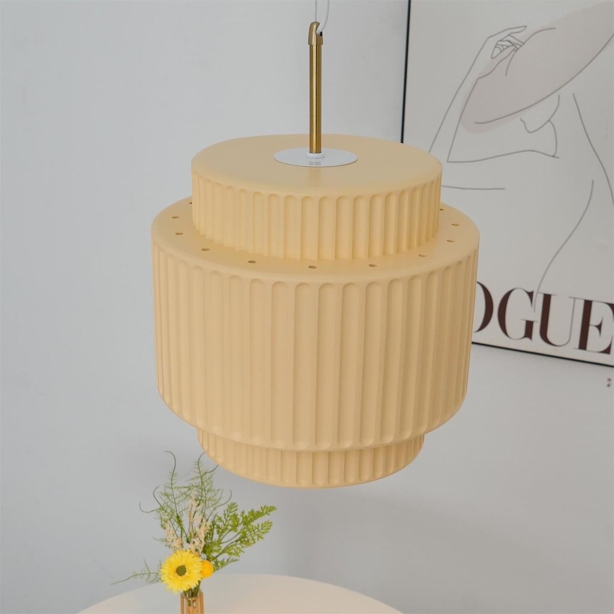 Terioriella pendel-lampe med ribbet skærm