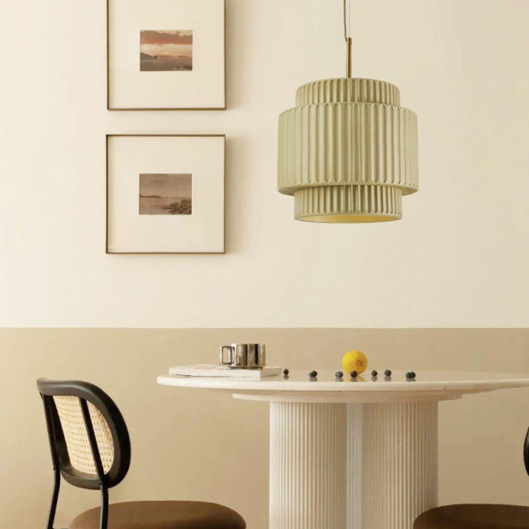 Terioriella pendel-lampe med ribbet skærm