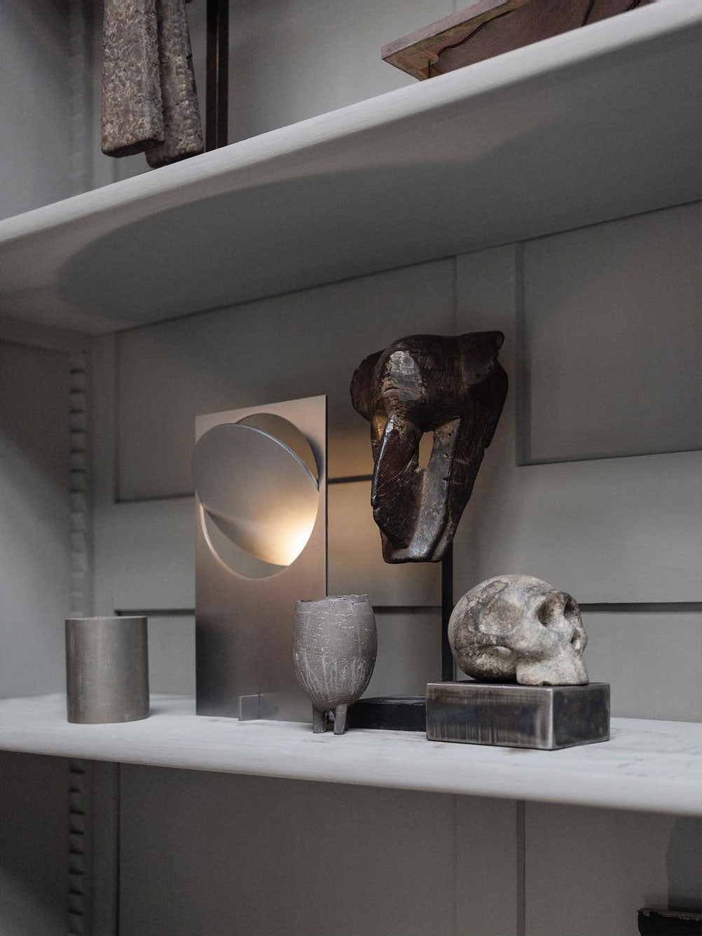 Sixor futuristisk stålbordlampe