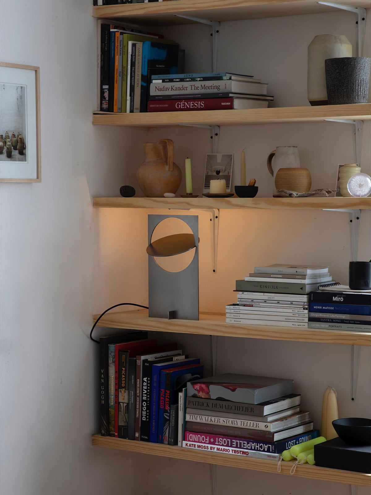 Sixor futuristisk stålbordlampe
