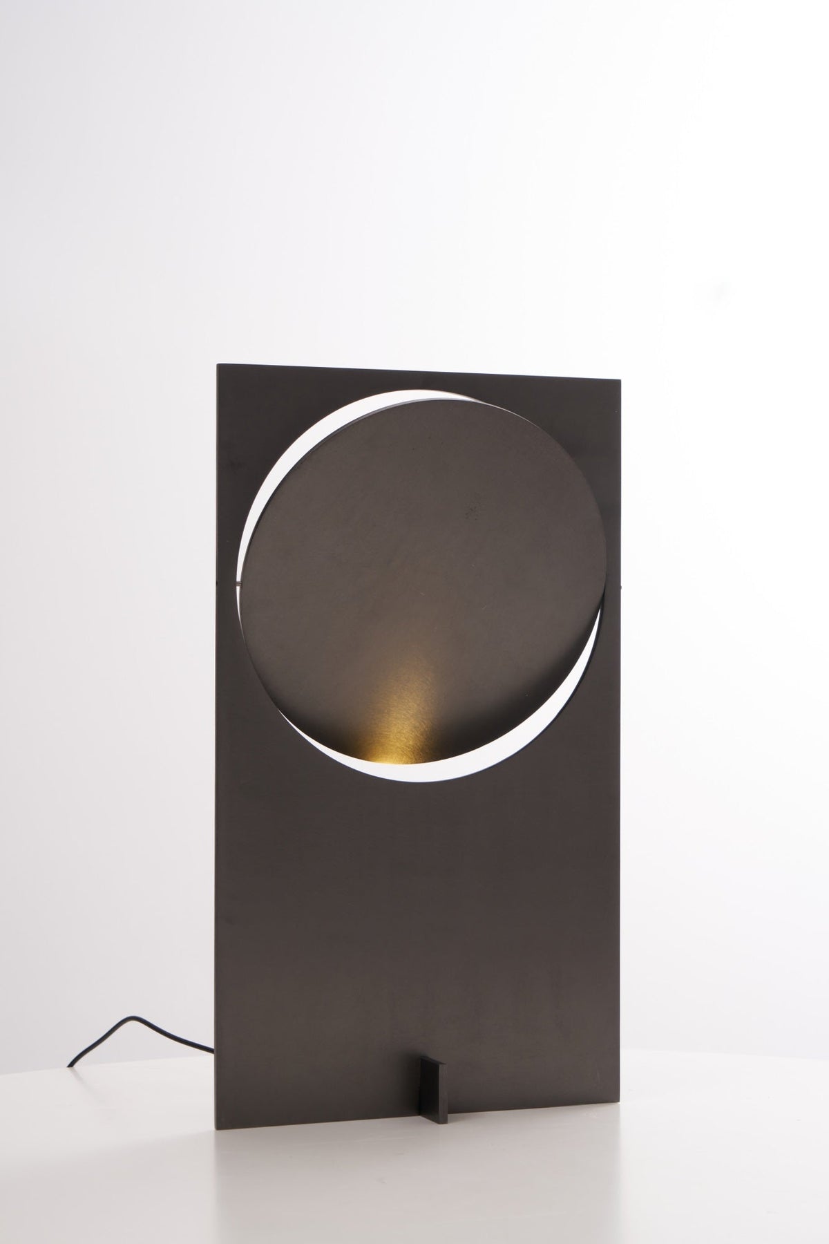 Sixor futuristisk stålbordlampe