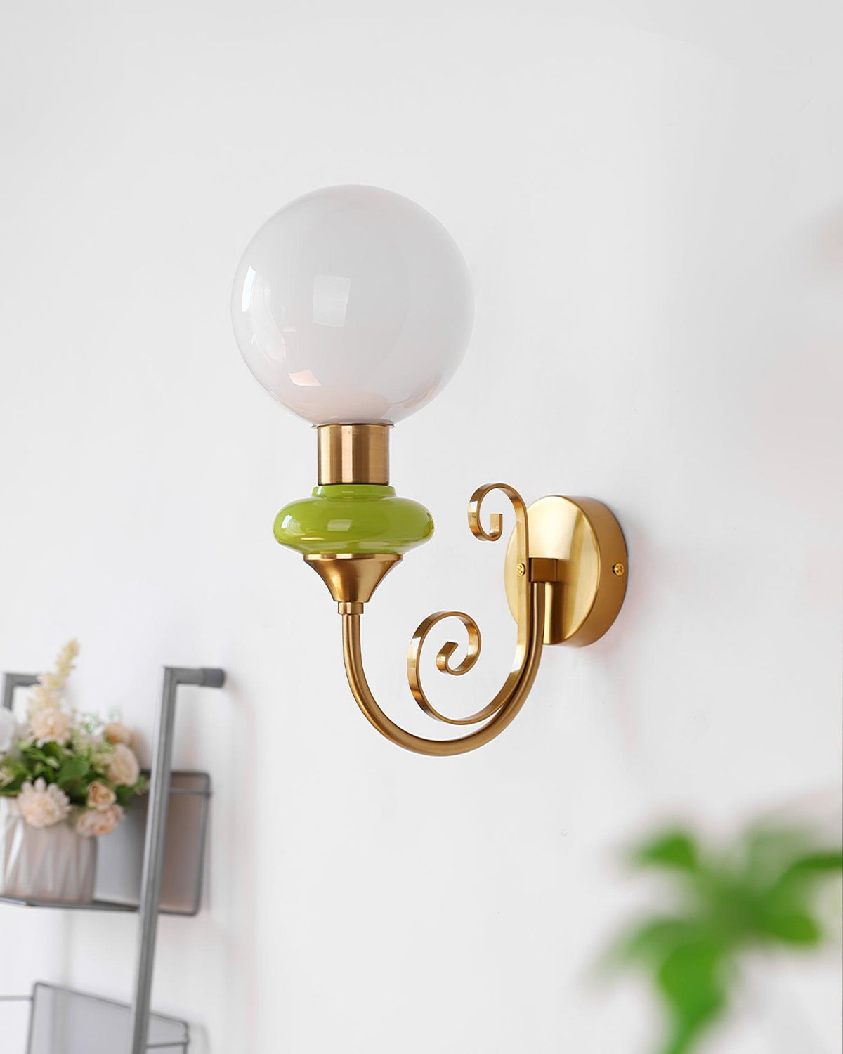 Teriearia vägglampa