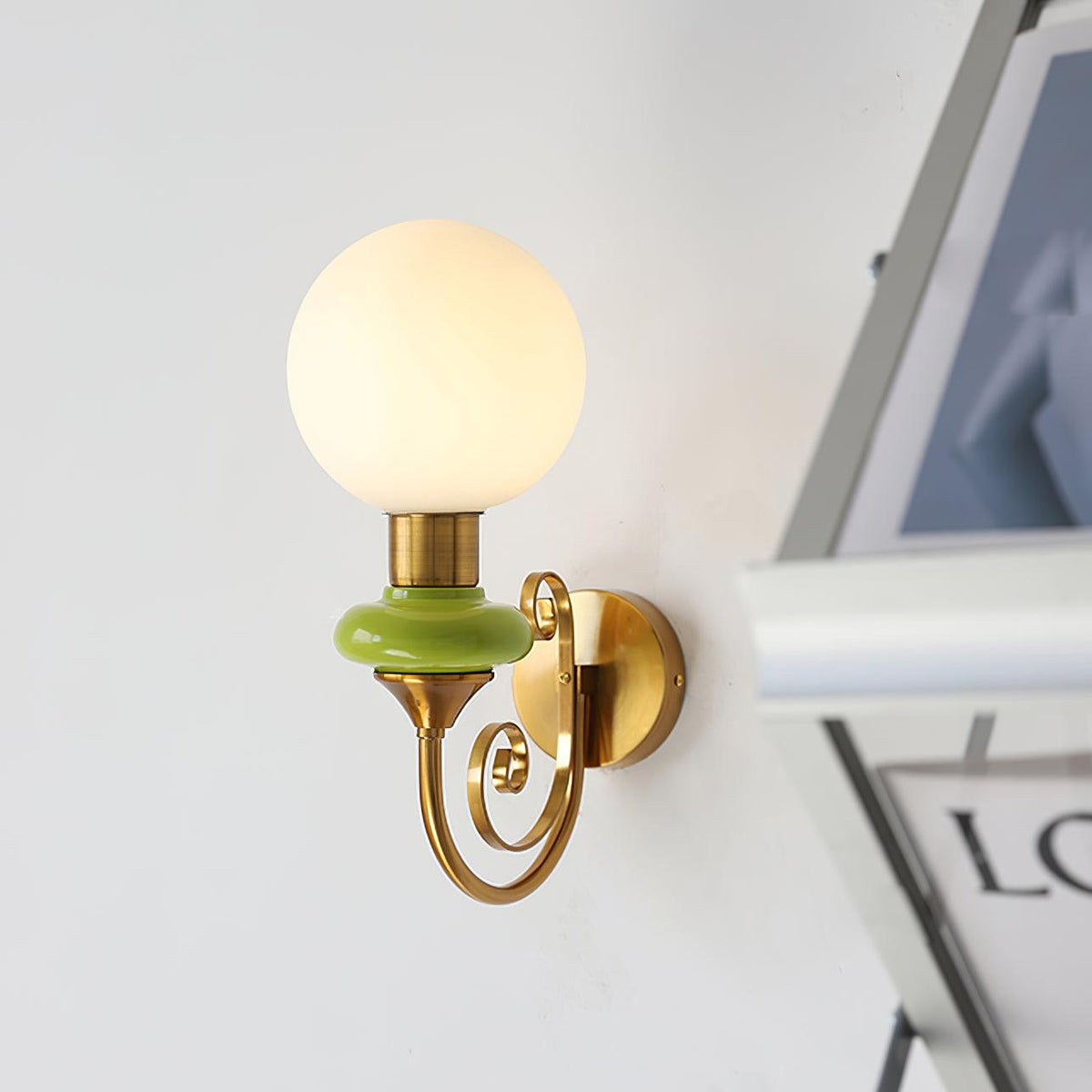 Teriearia vägglampa