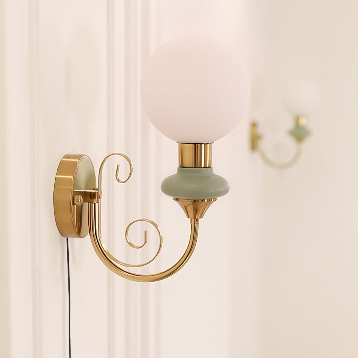 Candeeiro de parede plug-in Whirl Chic