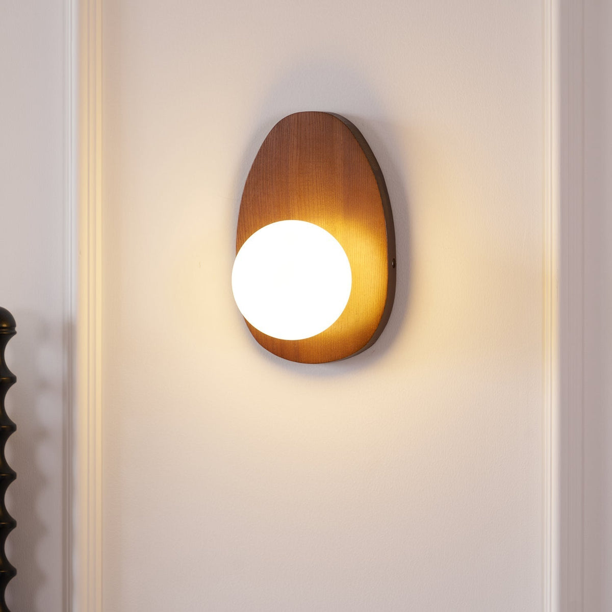 Ralk vägglampa med stenliknande sken