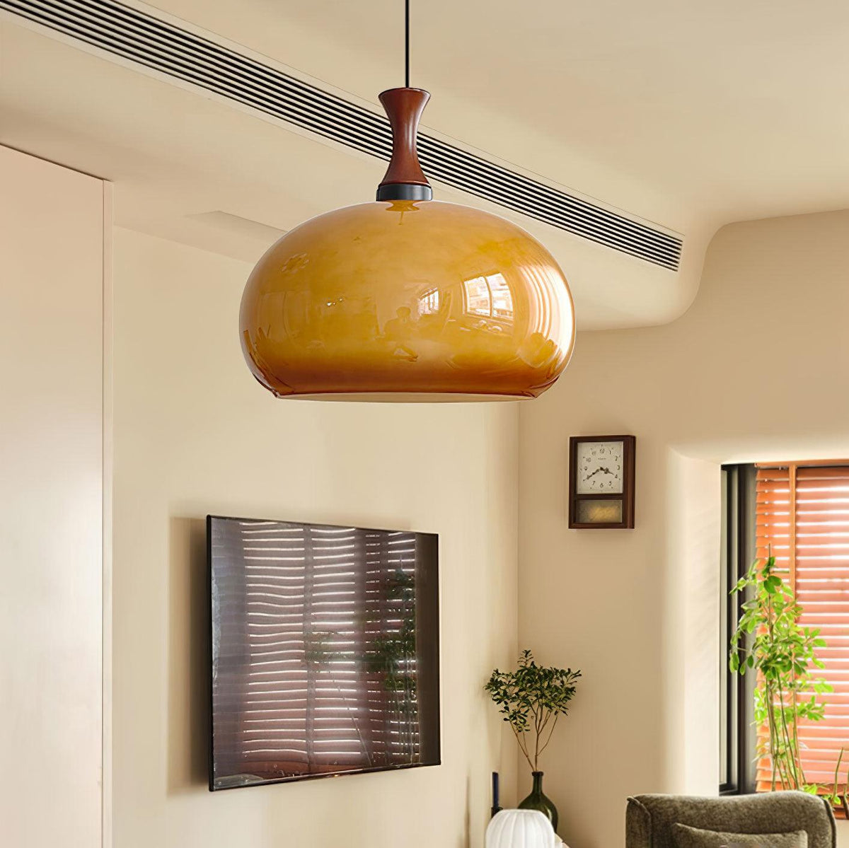 Gyls moderne minimalistiske pendellampe i træ og glas