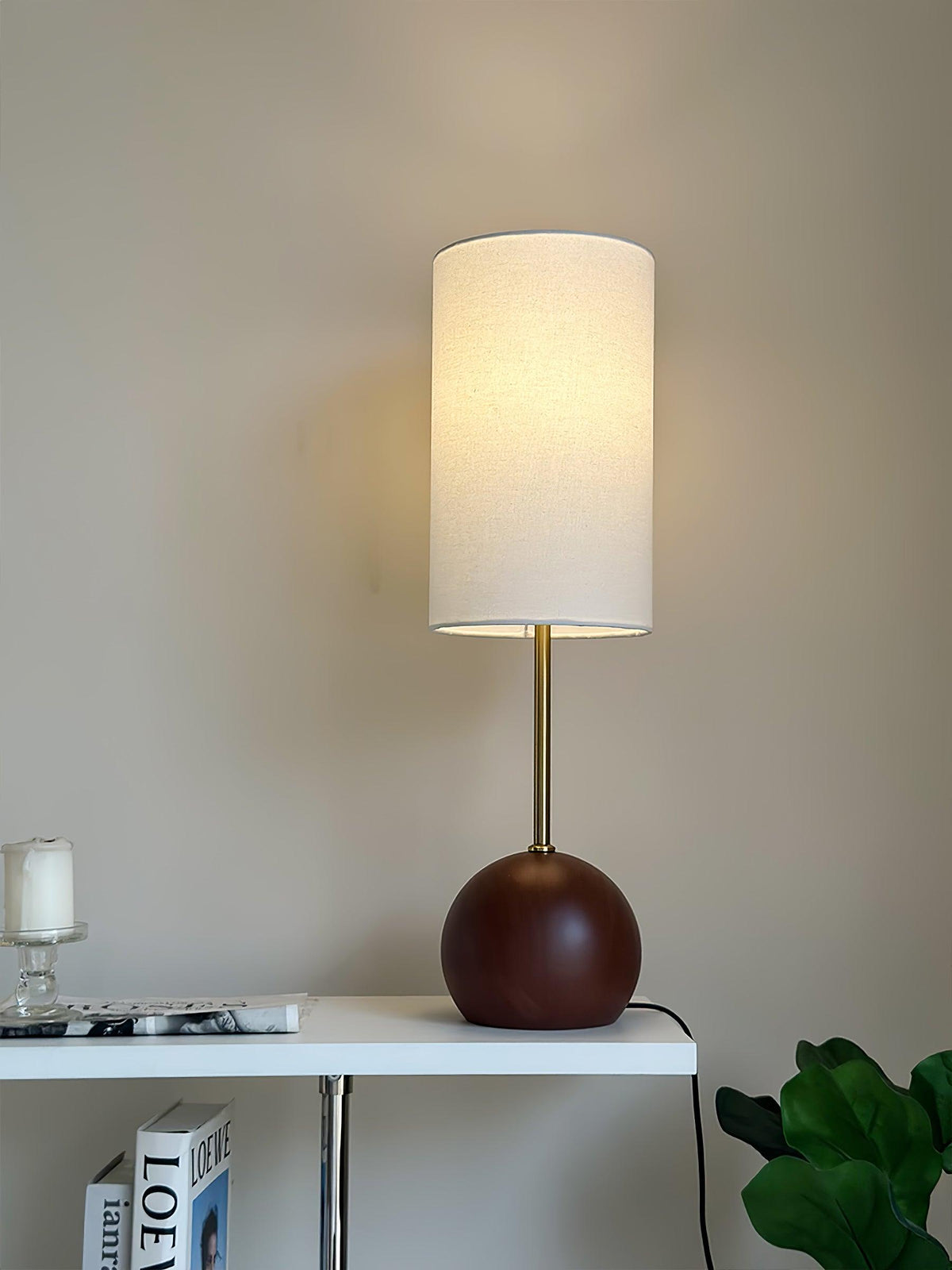 Sylivira bordlampe med trækugle