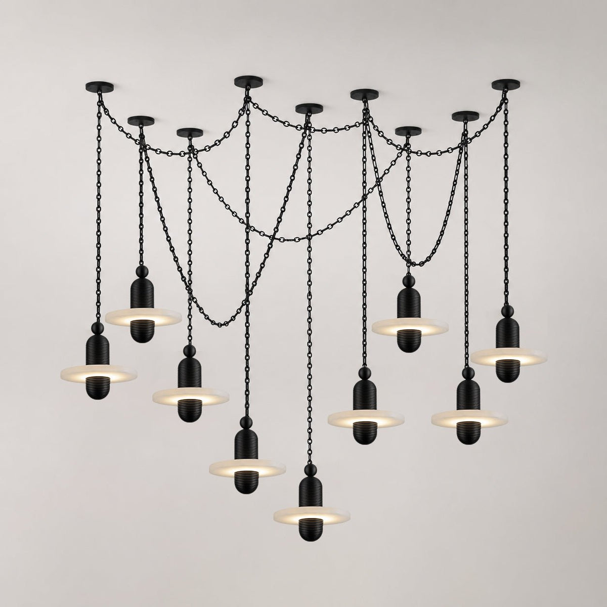 Hadrian orbital svävande kedjeljuskrona