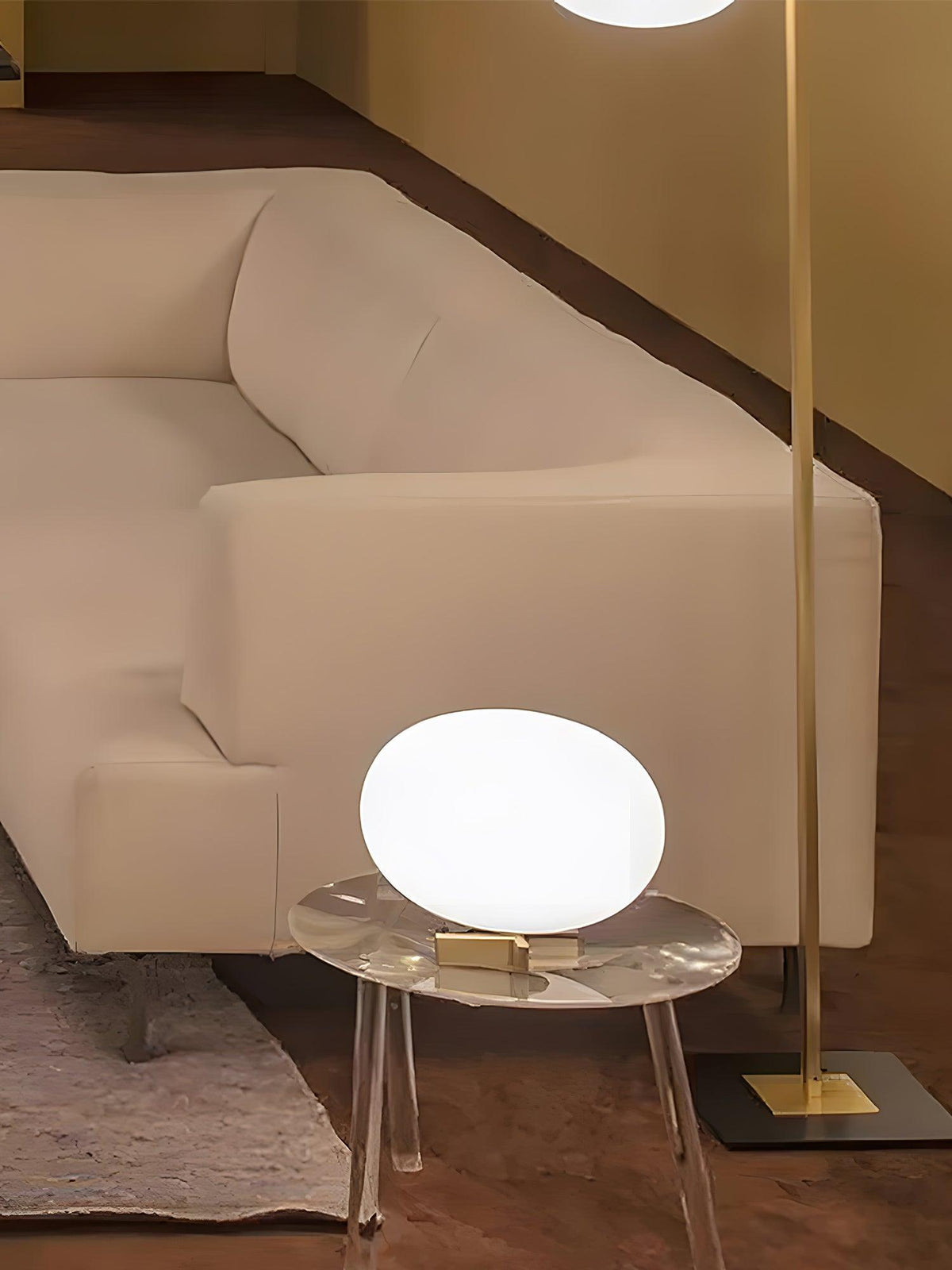 Golvin orbital bordlampe i kugleform