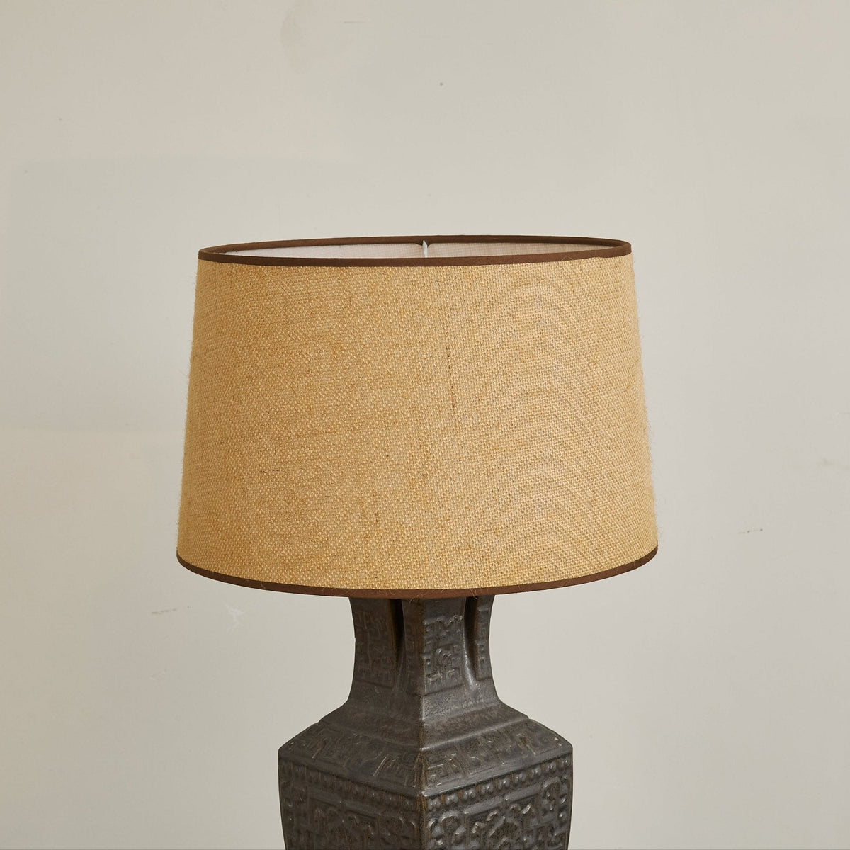 Echo vintage-bordlampe i stof