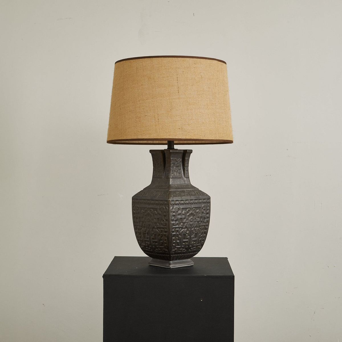 Echo vintage-bordlampe i stof