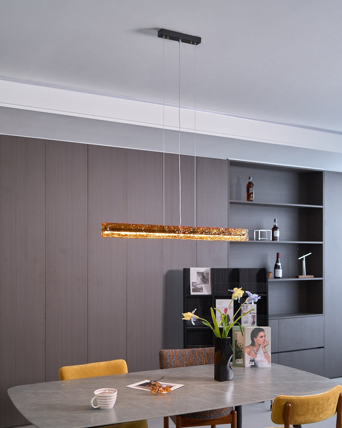 Avnorira modern minimalistisk linjär pendellampa i glas för köksö